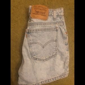 Vintage Levi Mom Shorts